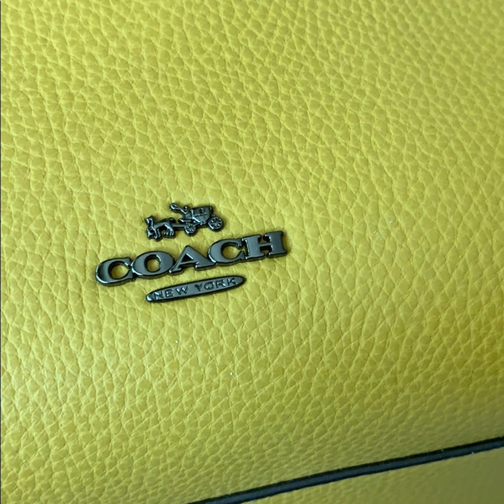 NEW! Gold leather coach bag - Picture 7 of 8